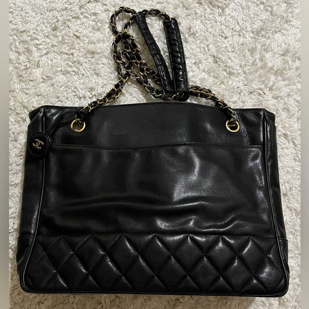 Chanel Black Quilted Chain Shoulder Bag